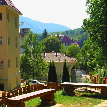 Закарпатский оздоровительный комплекс Солнечный Поляна Экстерьер фото